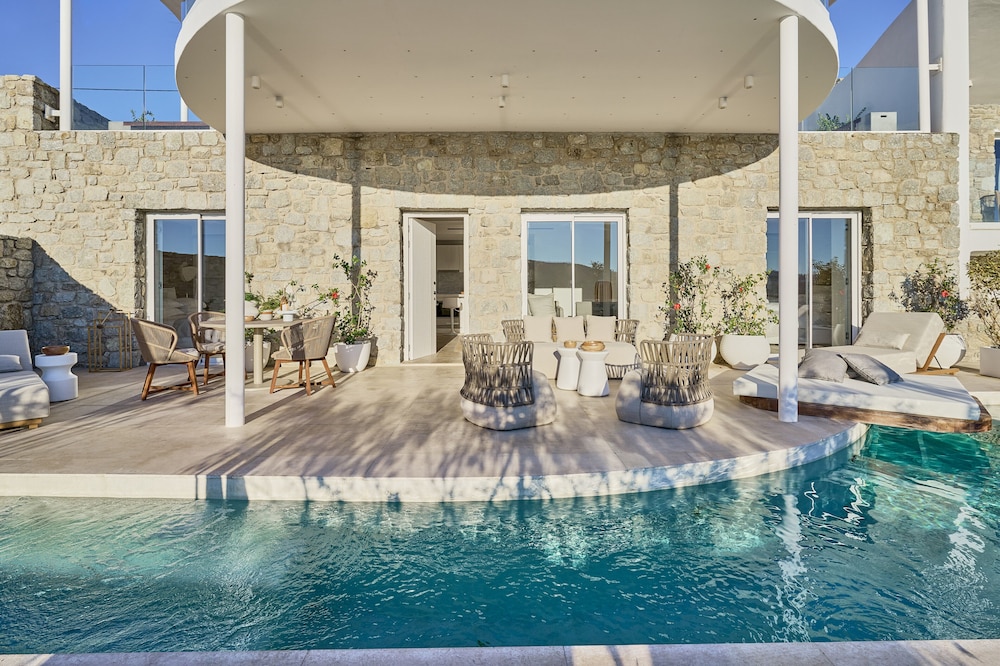 Once in Mykonos Luxury Resort - Designed for Adults 26/50