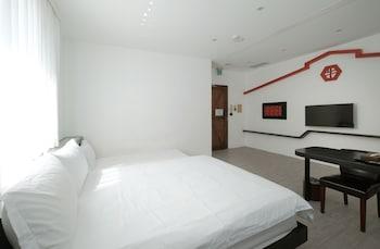 غرفة ثلاثية، JOURNEY HOSTEL 2/2