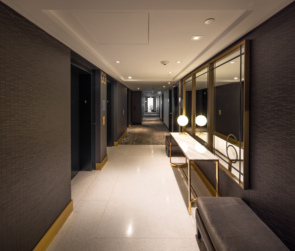 The Godfrey Hotel Hollywood 30/50
