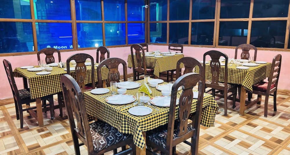 Hotel Ekant Lodge 40/50