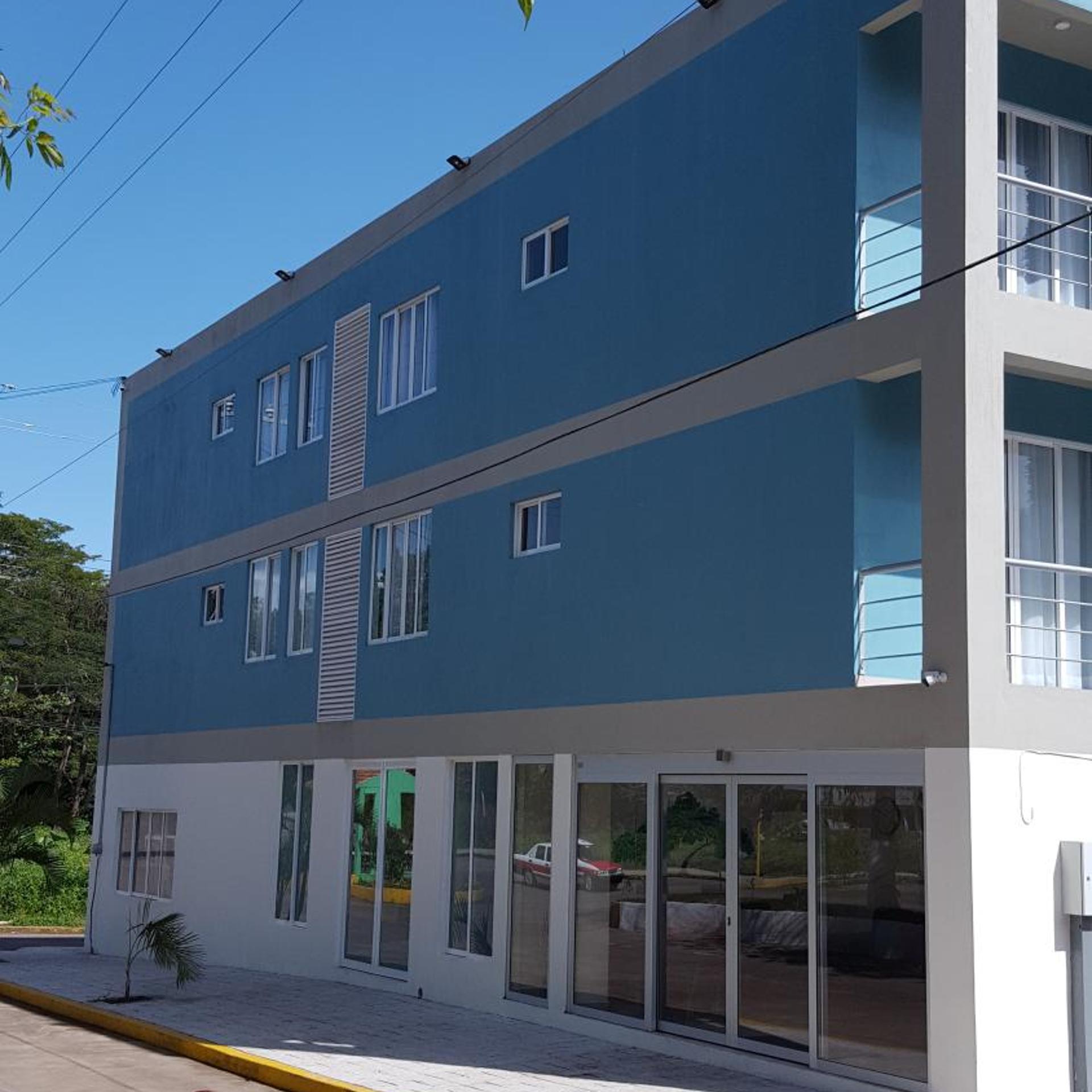 Relax Inn Suites 2/50