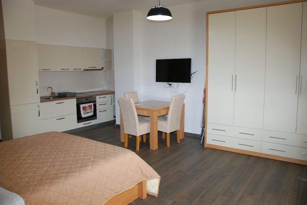Sunrise Luxury Apartment 19/50