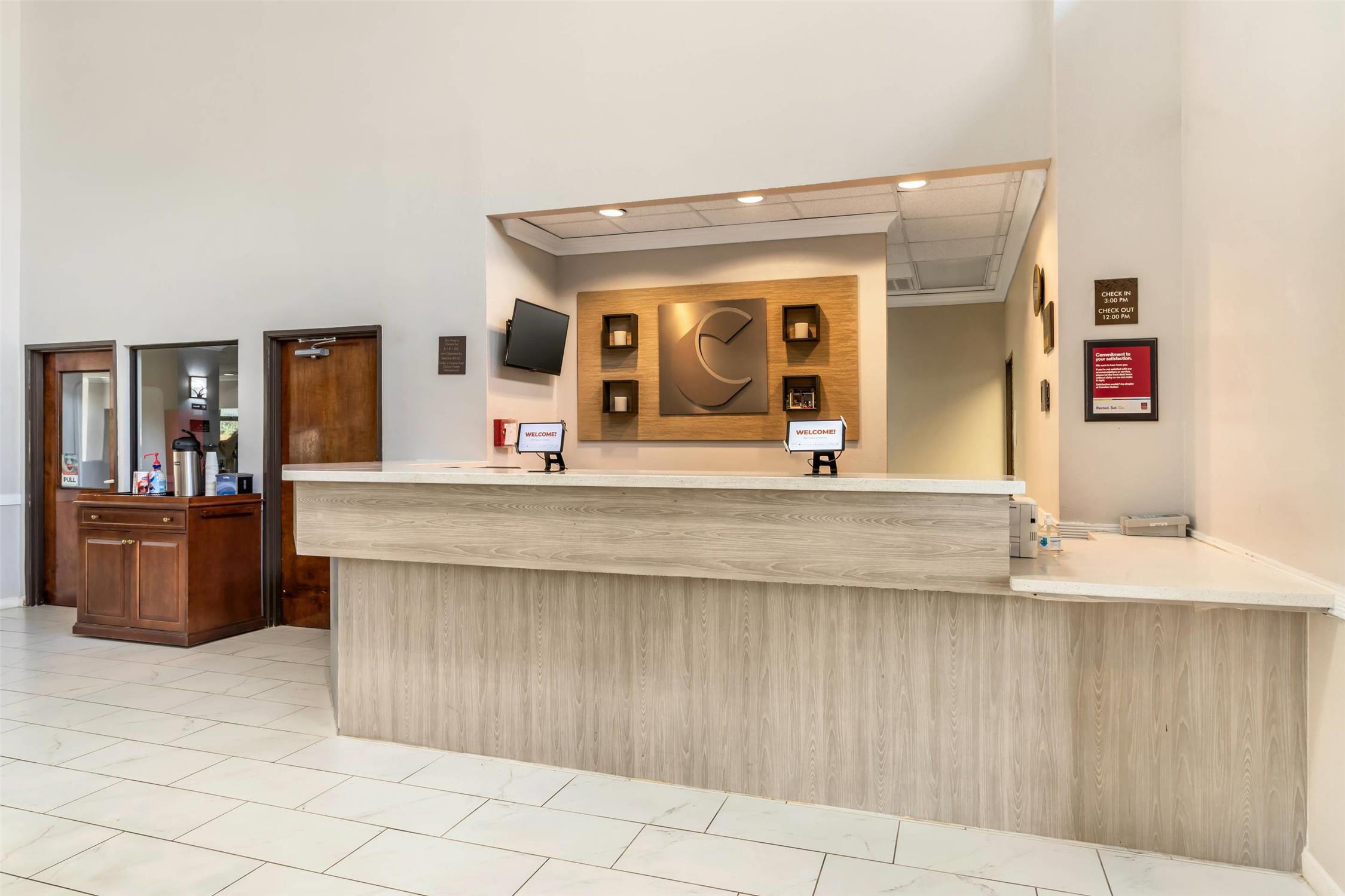 Comfort Suites Bush Intercontinental Airport 2/15