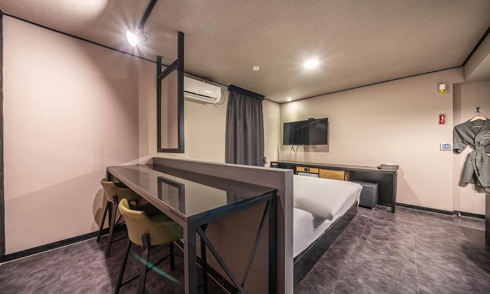 Sintanjin Hotel Box Daejeon 19/50