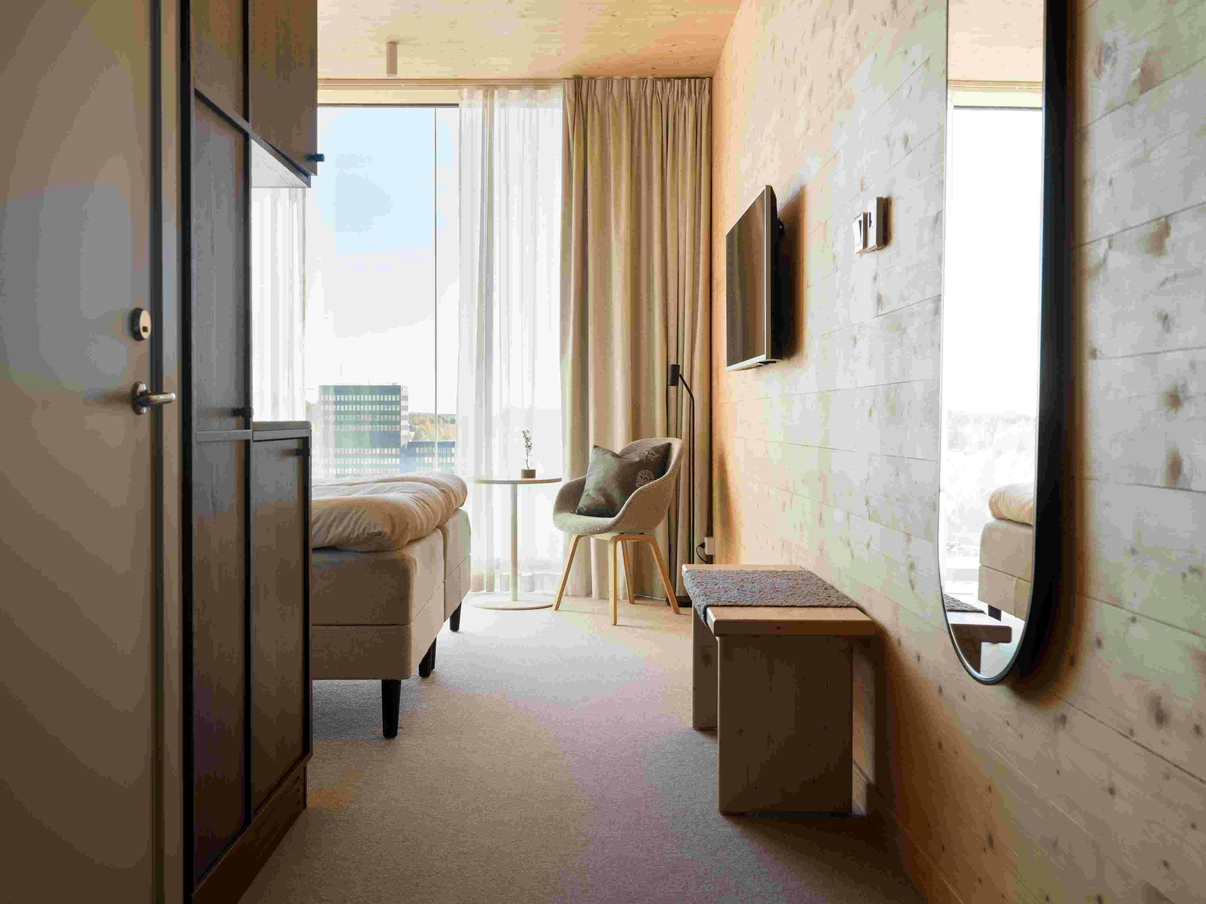 The Wood Hotel by Elite 50/53