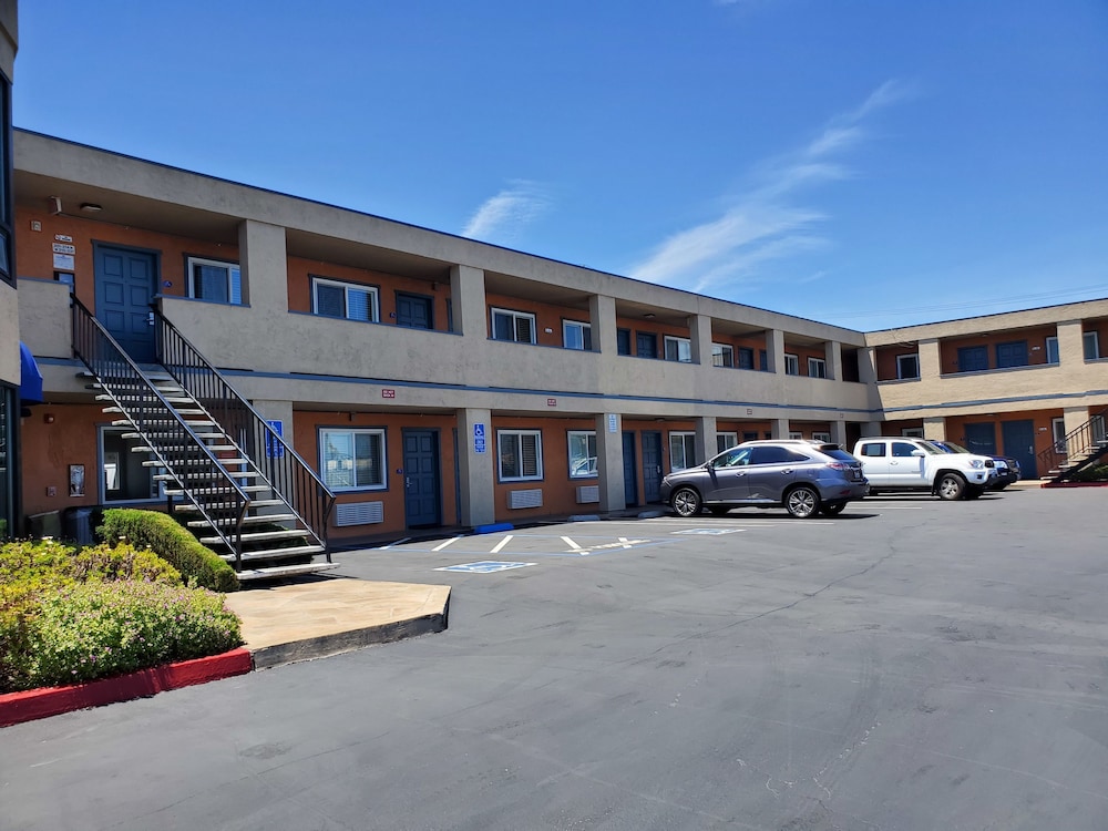 Americas Best Value Inn San Carlos San Francisco 35/39