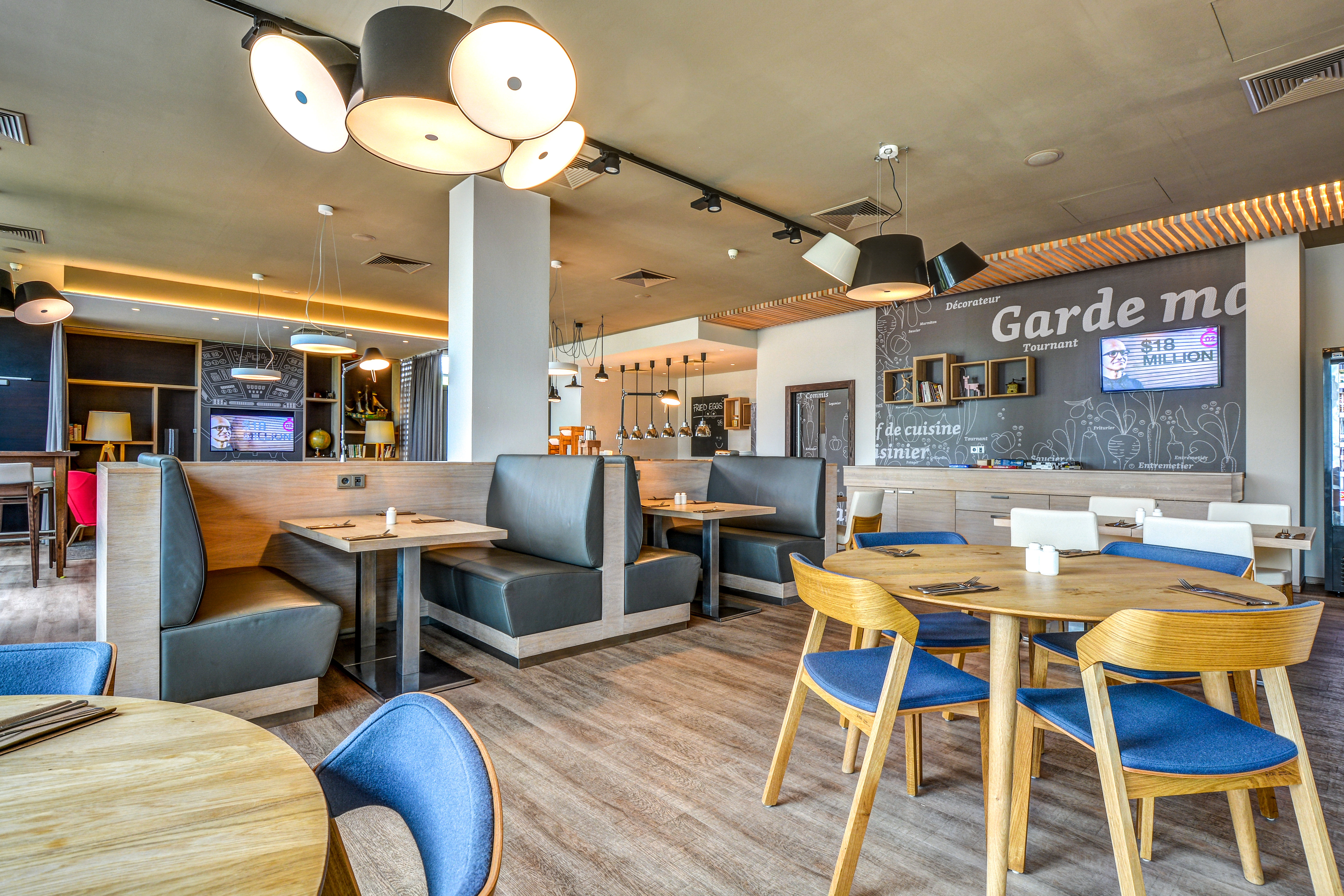HOLIDAY INN PRAGUE AIRPORT 53/76
