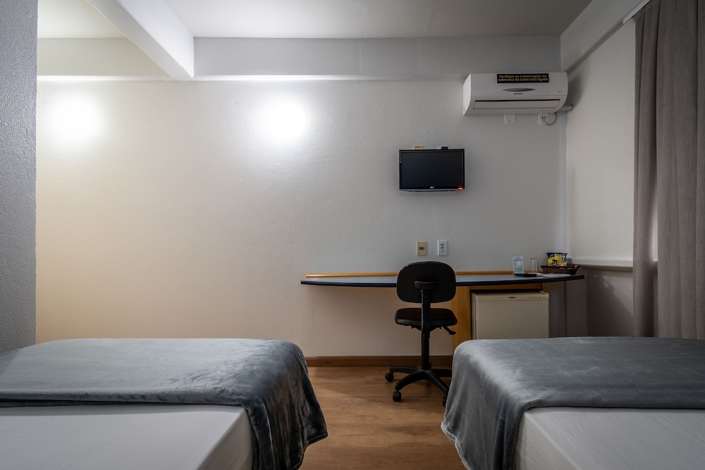Brivali Hotel Centro 10/24
