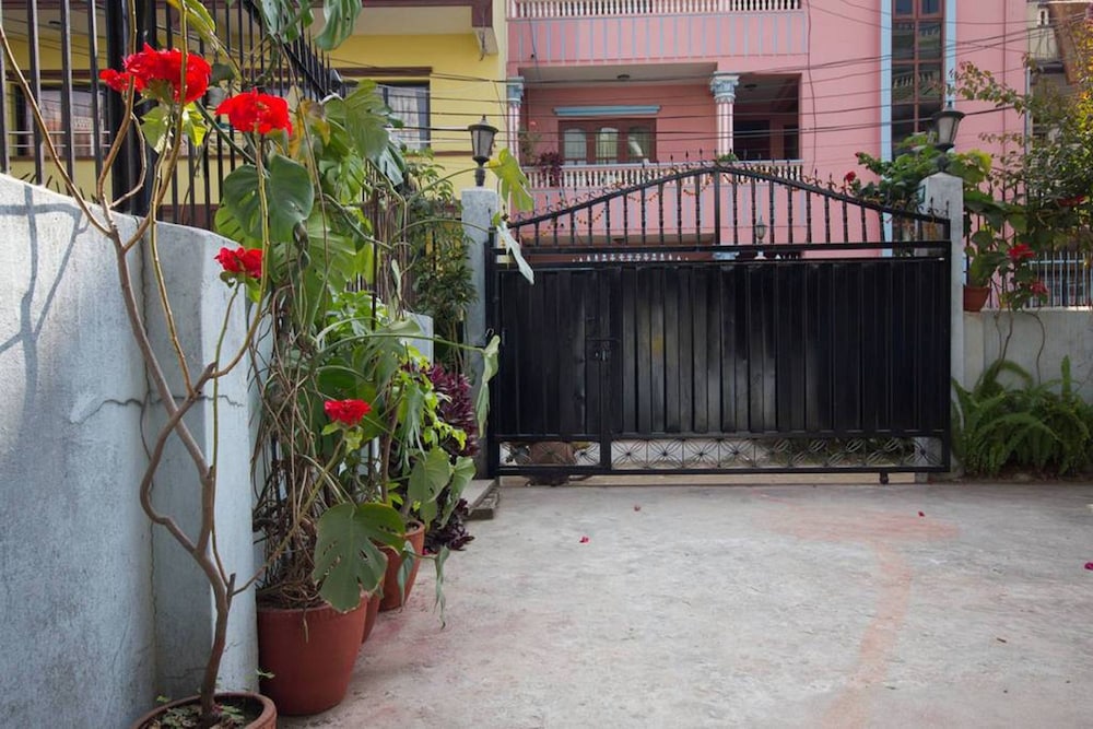 Le Rhododendron Chambres D'hotes 3/50