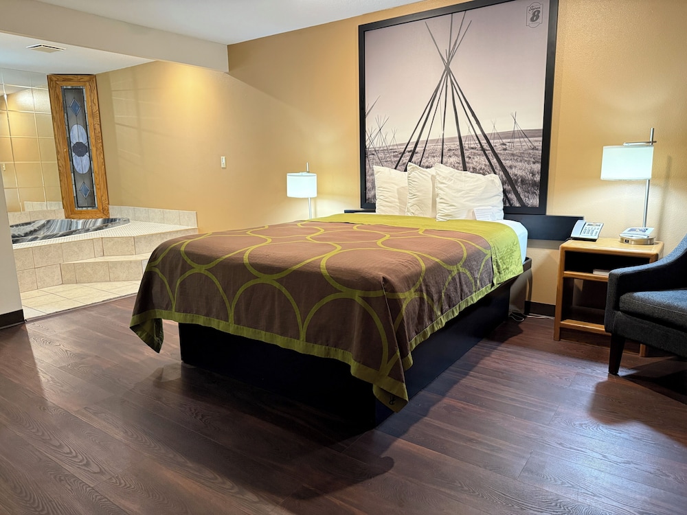 غرفة قياسية بسرير كوين بحوض جاكوزي، Hardin Lodge By Capital O Little Bighorn Battlefield I-90 4/9
