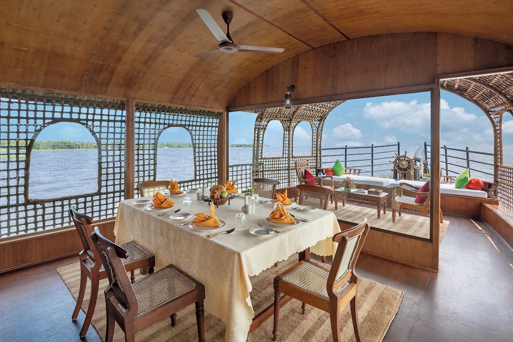 Kumarakom Lake Resort 20/50