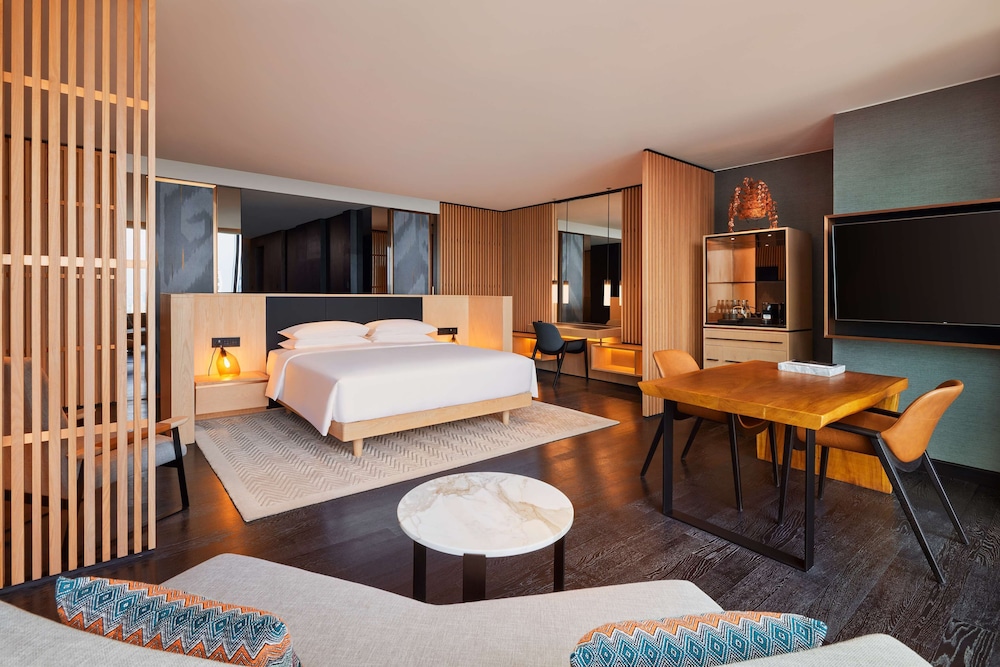 Park Hyatt Jakarta 40/70