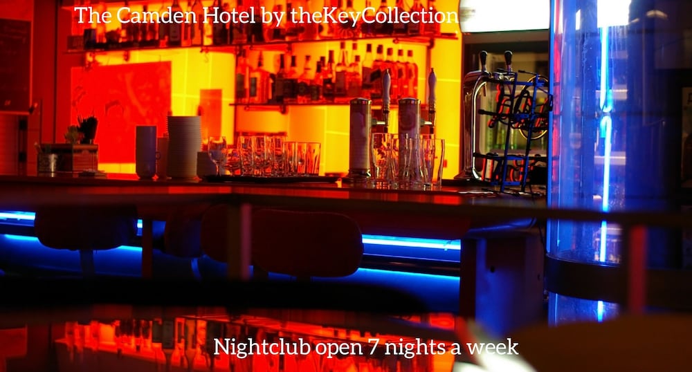 Camden Deluxe Hotel 4/56
