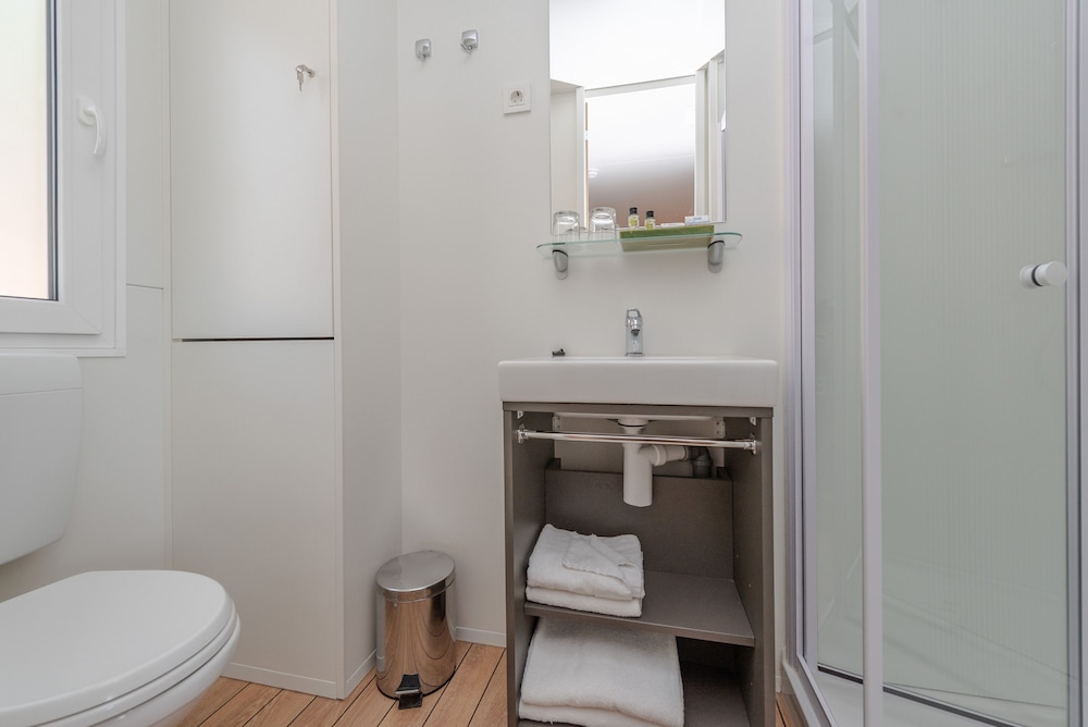 Camping Paklenica - Mobile Homes 50/55