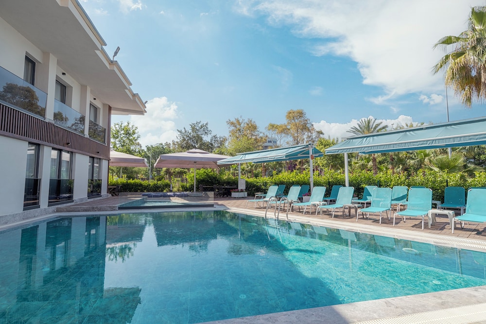 Atan Park Hotel 3/50