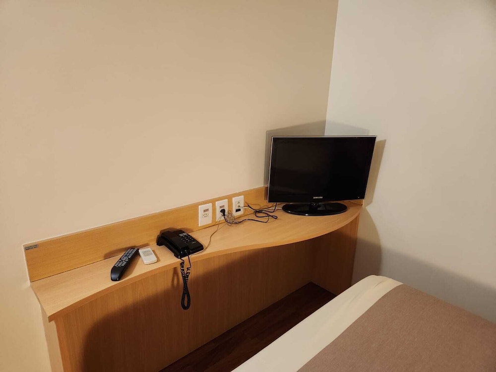 Ibis Contagem Ceasa 37/50