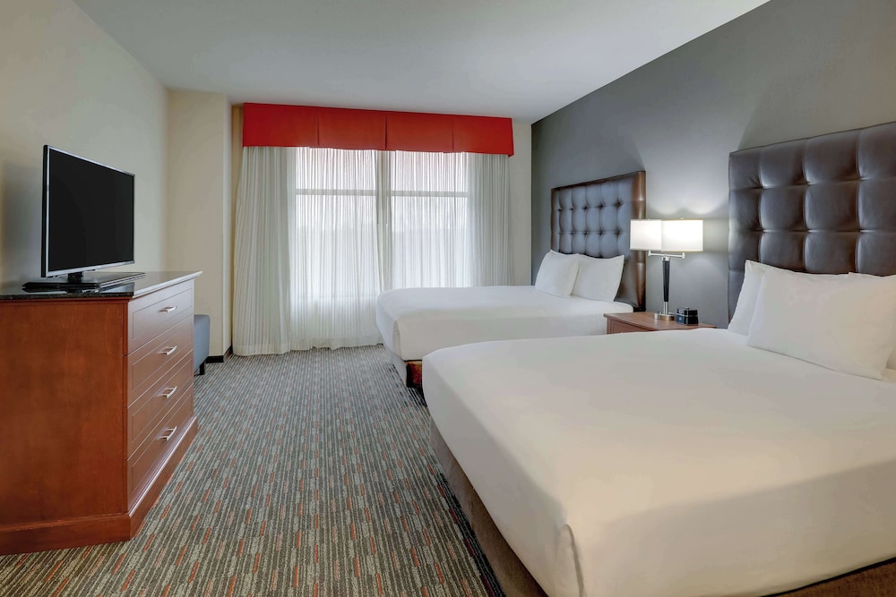 Drury Inn Suites Charlotte Arrowood 15/50