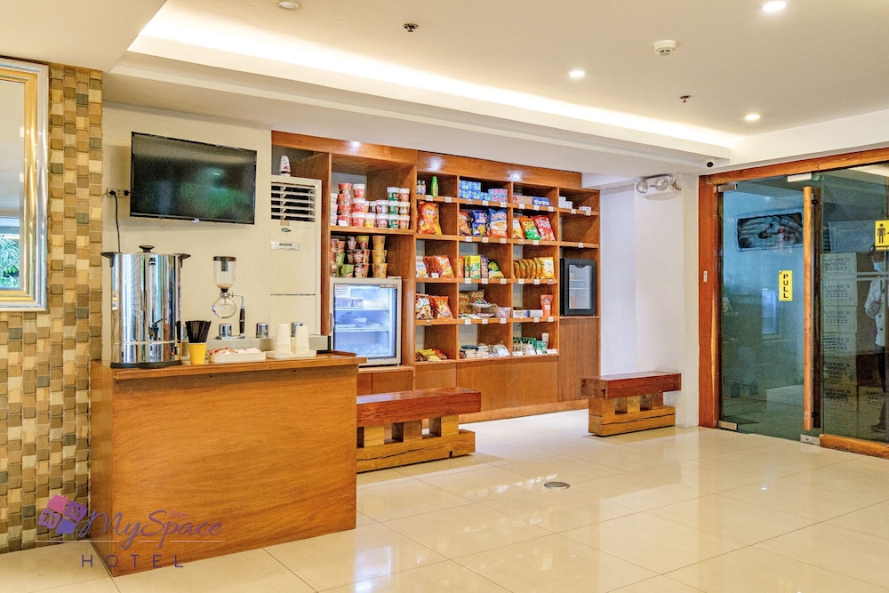Myspace Hotel At Bgc 13/70