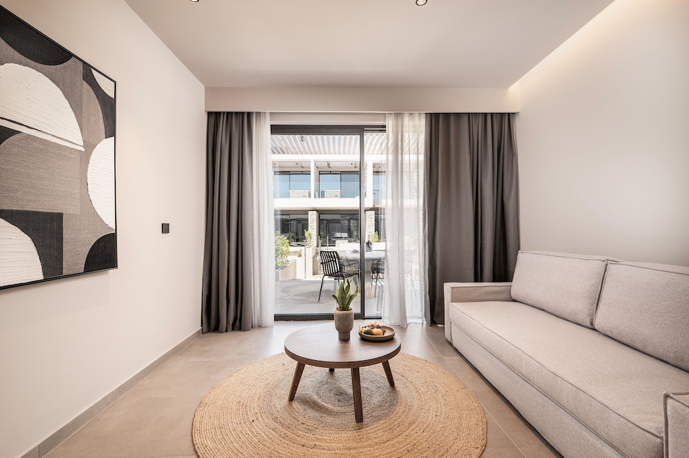 Mosay Kos All Suite Hotel 66/83