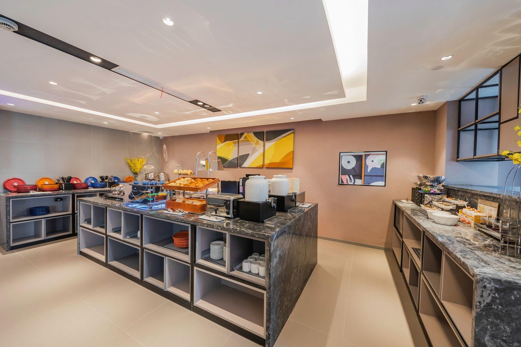 Home inn Selected (Shanghai Pudong International Airport Free Trade Zone) 39/53