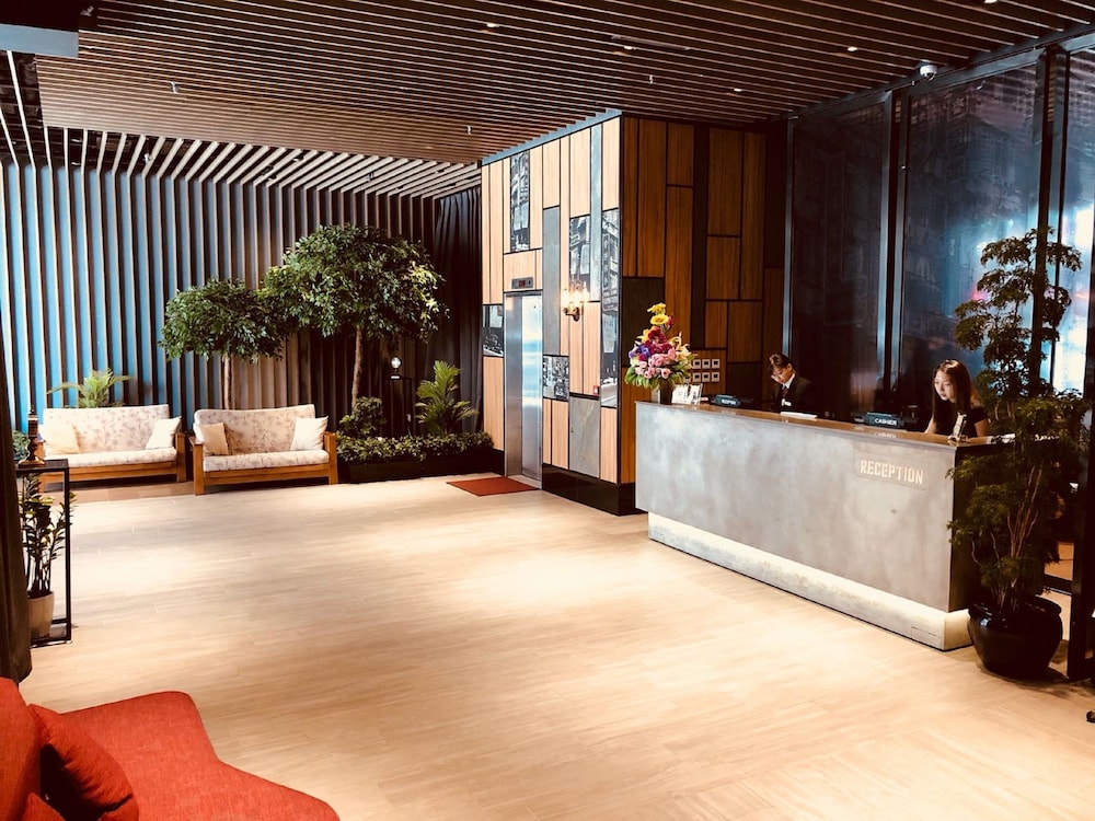 Largos Hotel 9/58