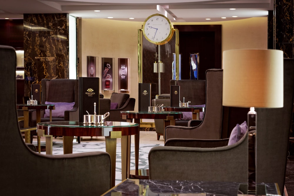Waldorf Astoria Hotel 57/68