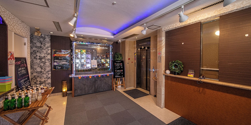 Hotel Saint Martin – Adults Only 6/24