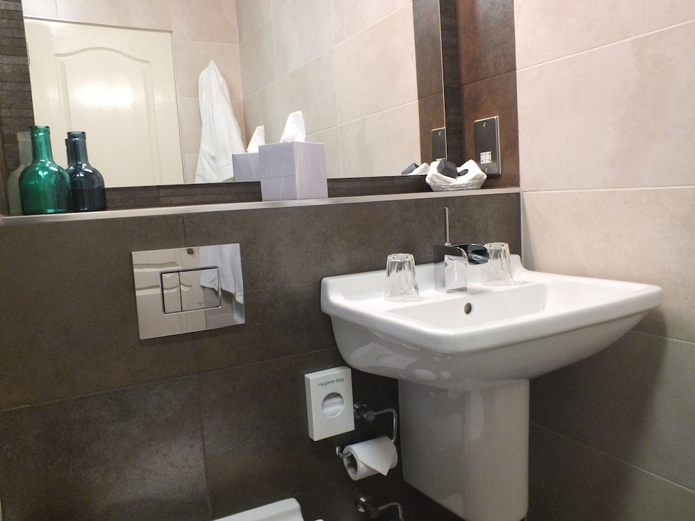 Craighaar Hotel 31/33