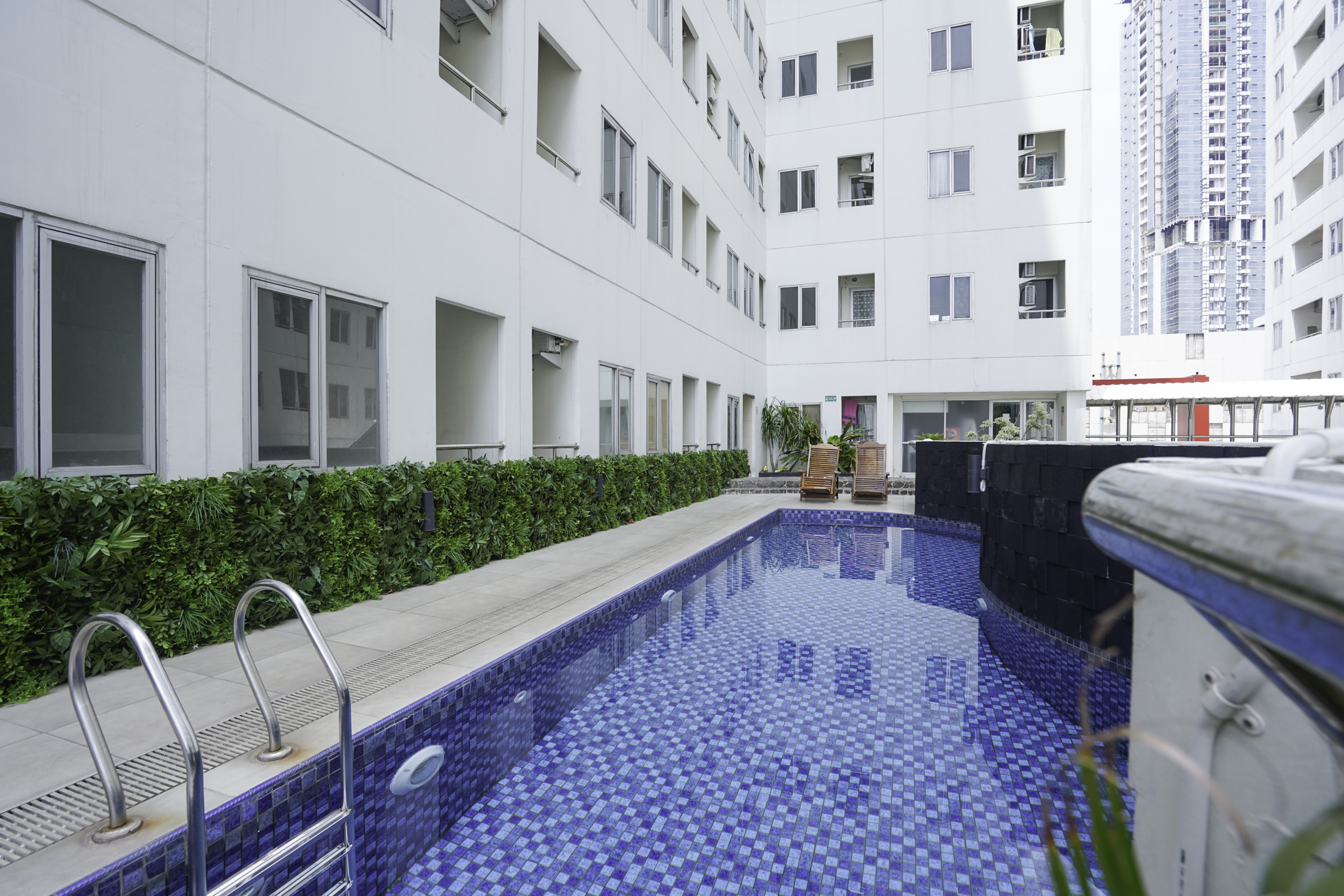 OYO Flagship 2261 Pp Properti Pavilion Permata 77/78