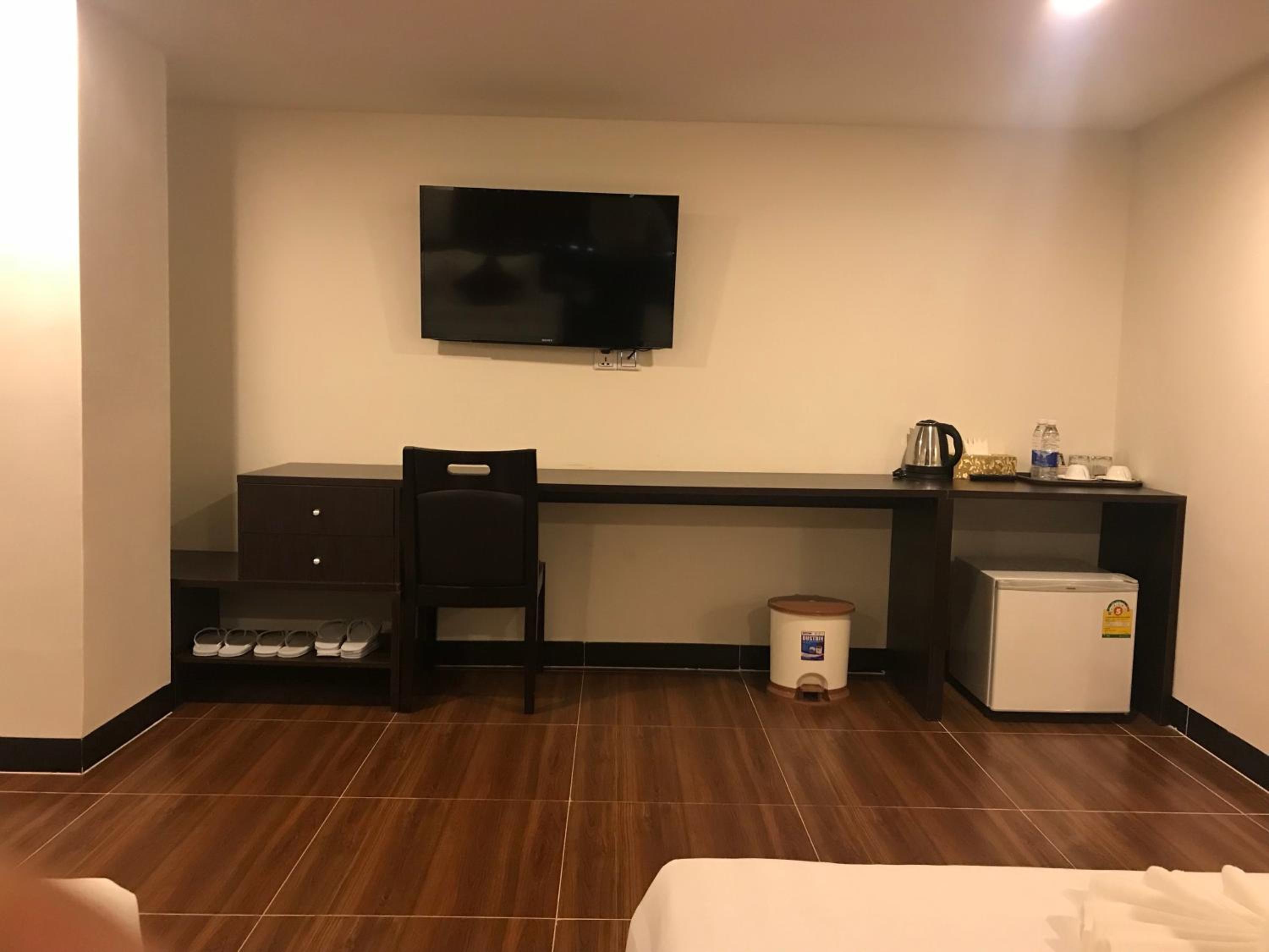 Apple Hotel Two - Near Phnom Penh Airport 44/49