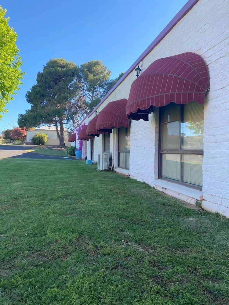 Apollo Motel Parkes 38/50