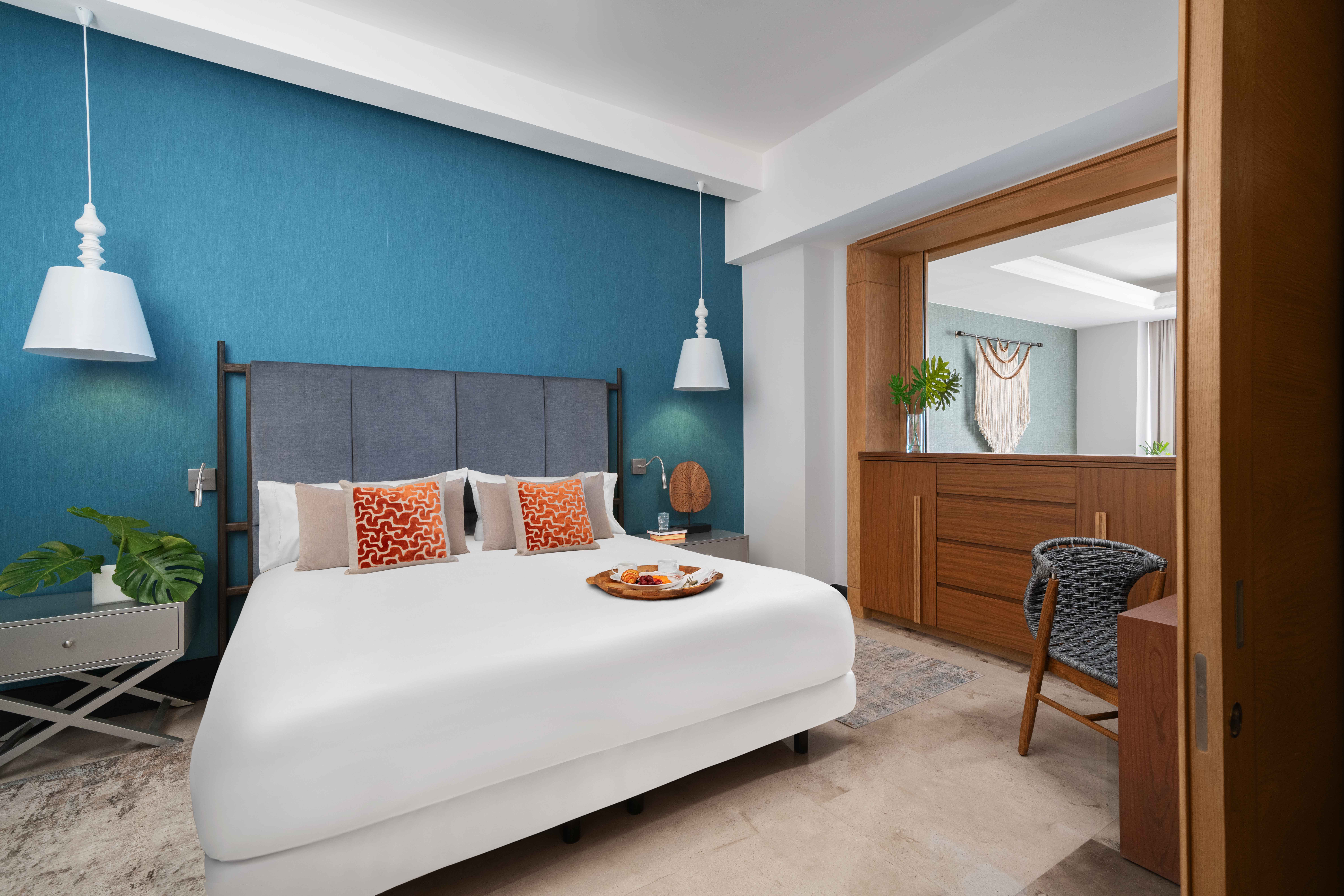 One-Bedroom Suite King