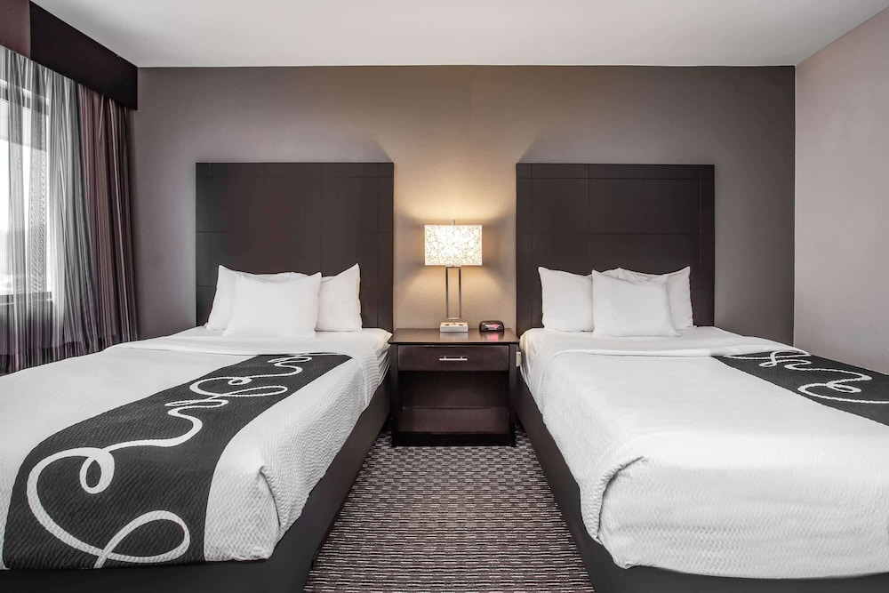 La Quinta Inn Oshkosh 16/56