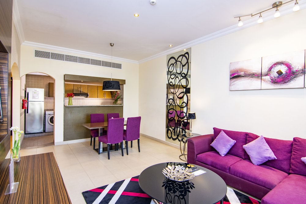 Mughal Suites 30/50