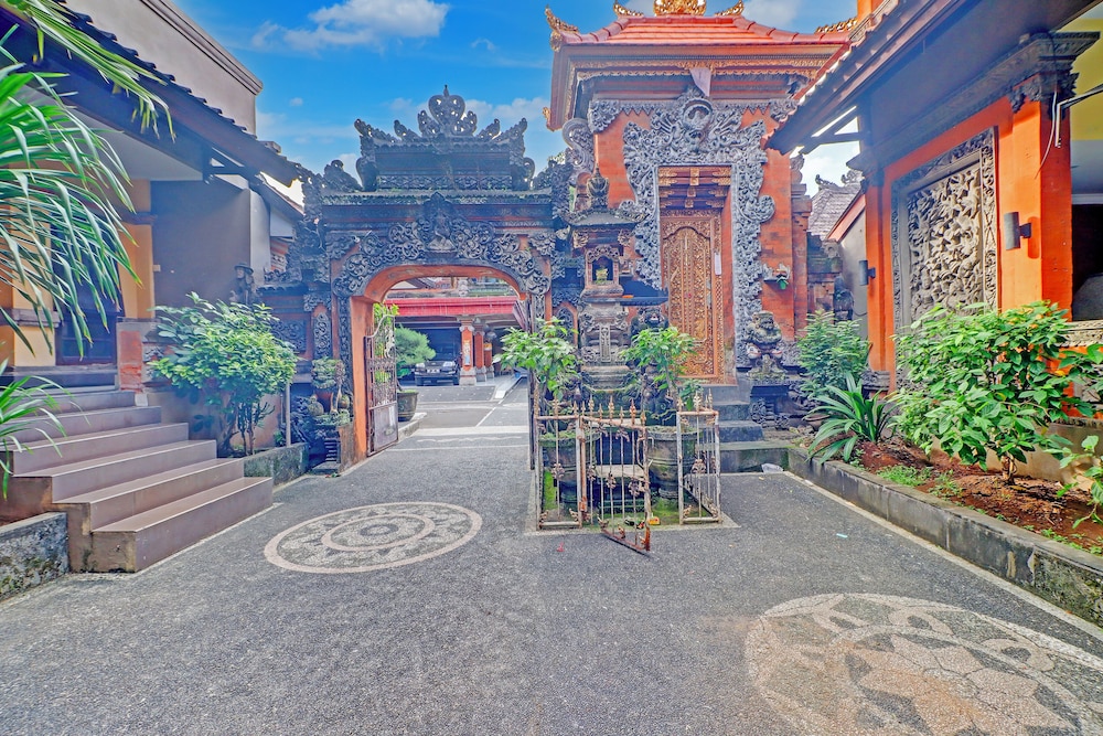 Collection O Bali near Terminal Ubung formerly Batukaru Garden Hotel 77/89