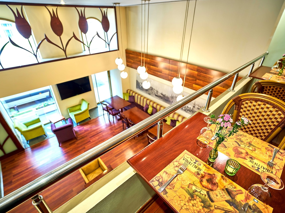 Feronya Hotel 39/50