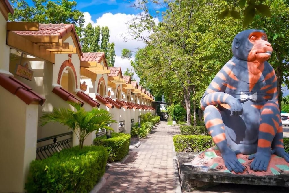 Dad D Resort by Lopburi Inn Resort 14/63