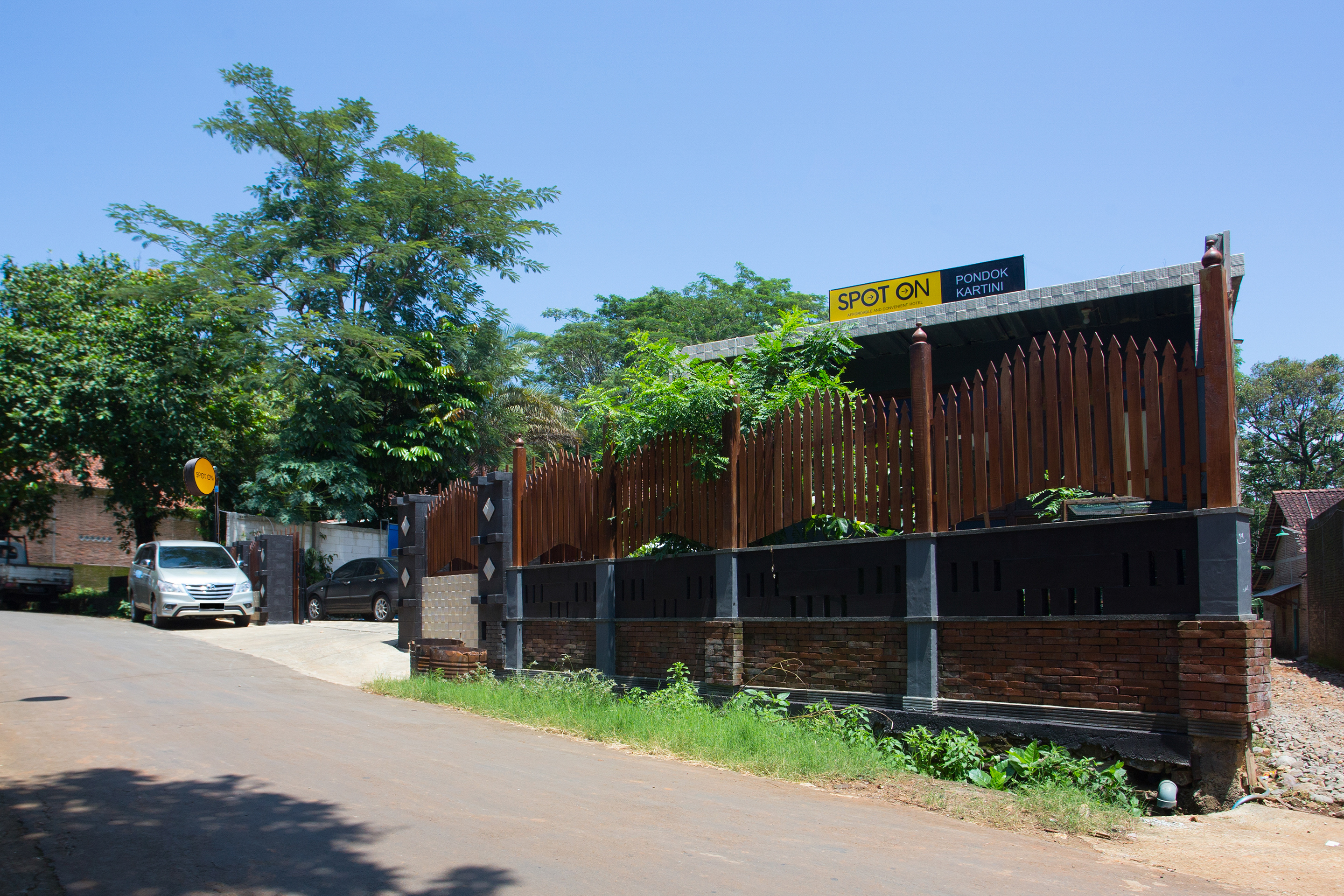 SPOT ON 2761 Pondok Kartini 35/38