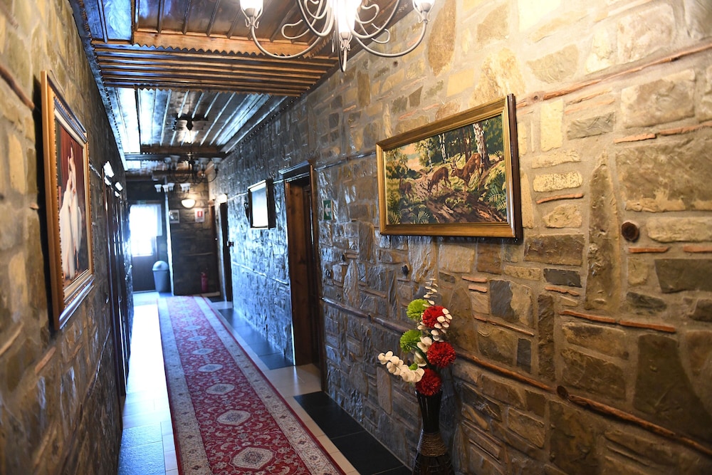 Hotel Kaceli 10/76