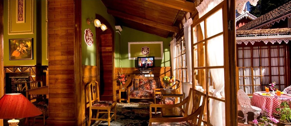 Welcomheritage Ferrnhills Royale Palace 34/40