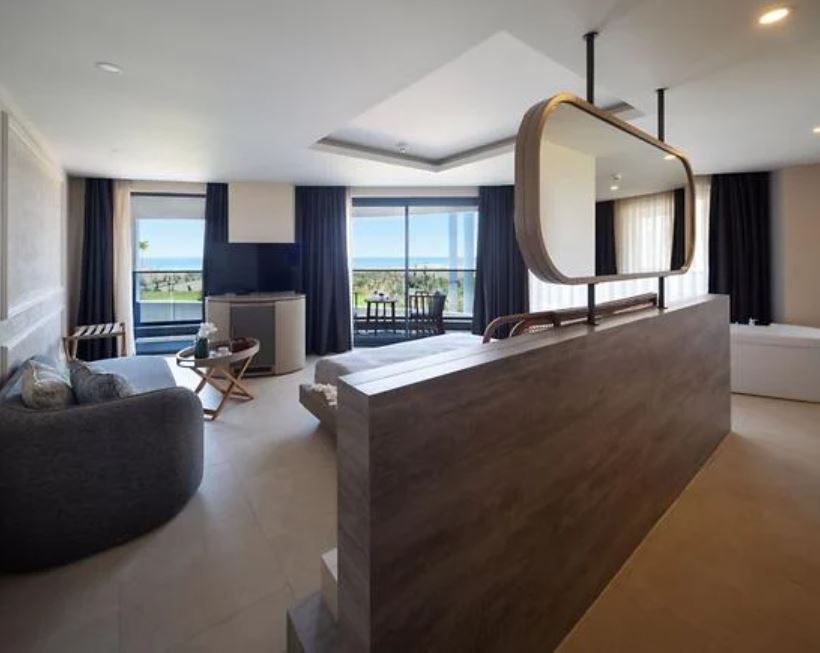 جناح، Liu Resorts 4/5