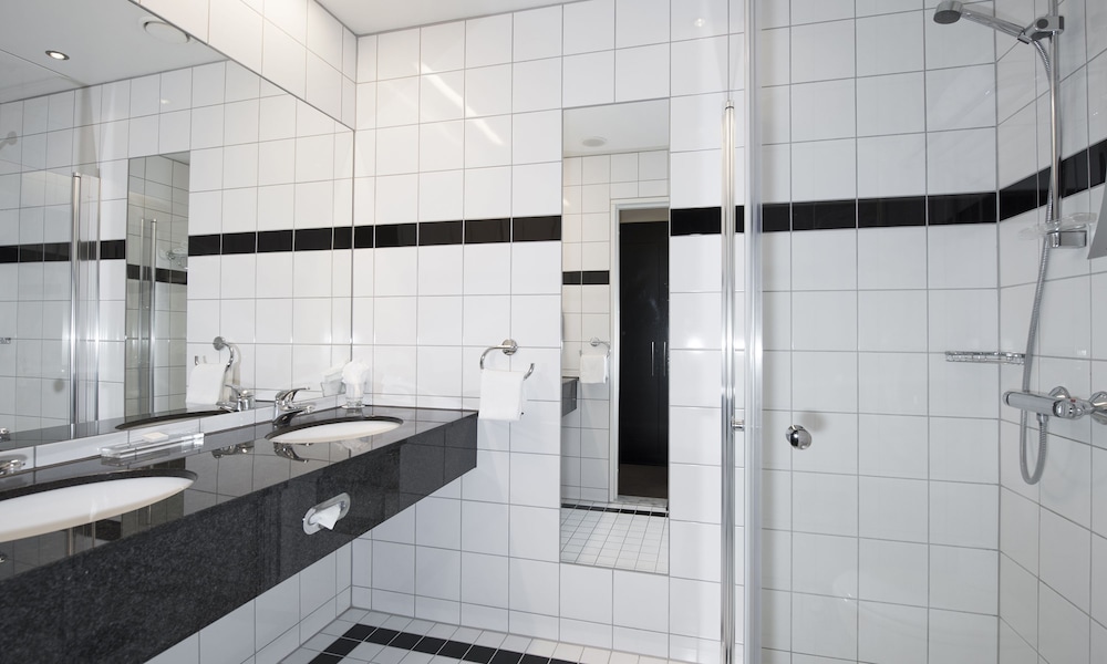 Thon Hotel Oslo Airport 8/59