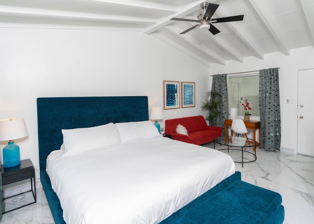 BelleVue Oasis-Palm Springs - Adults Only 13/62