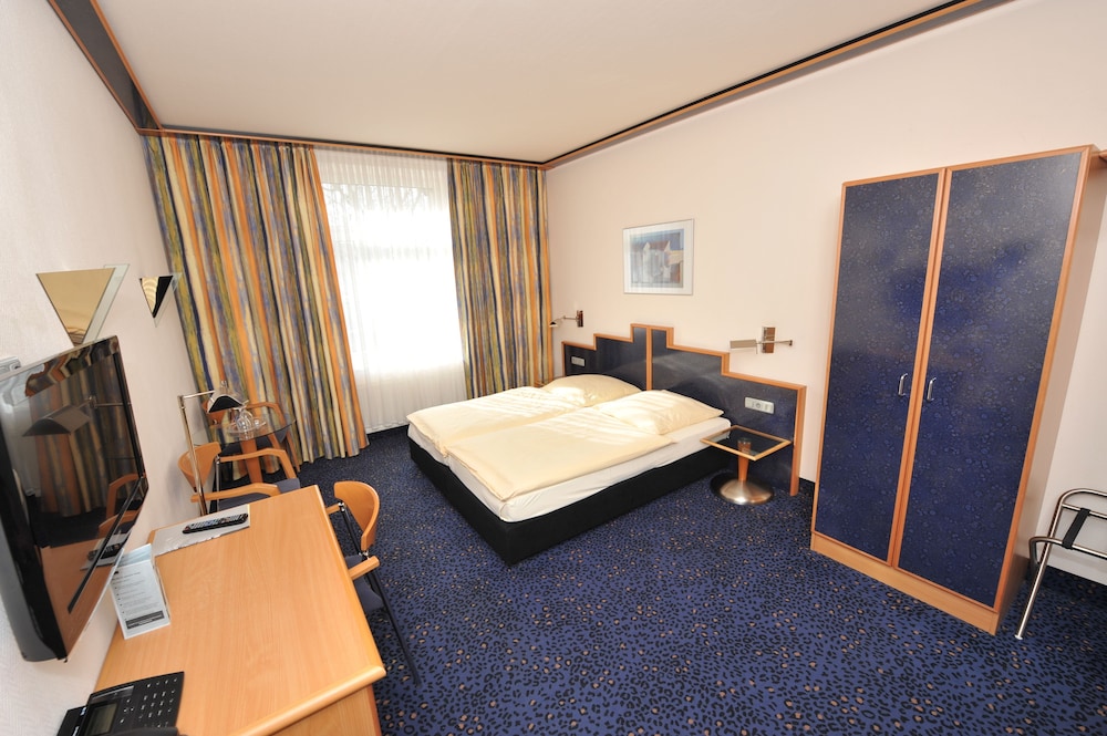 STANDARD, DOUBLE BED