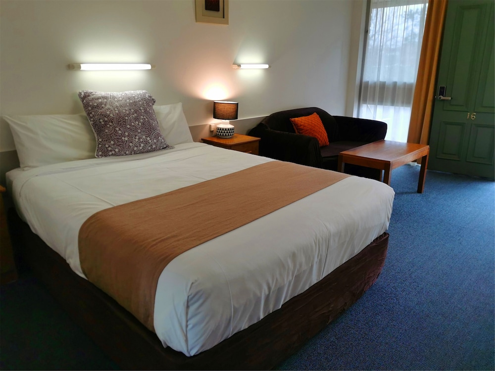 Eureka Lodge Motel 12/50