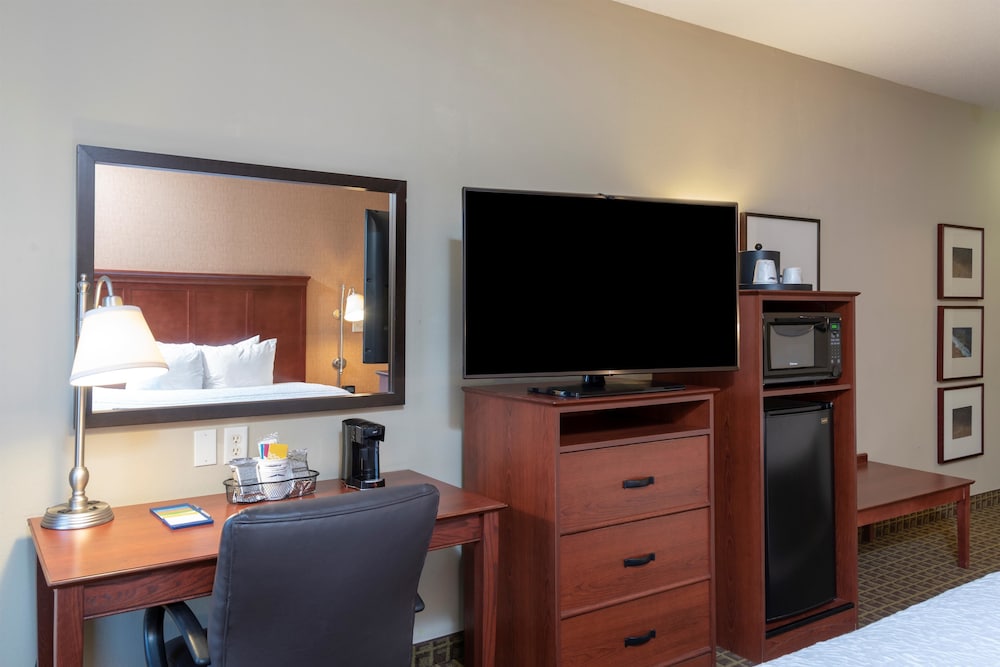 Hampton Inn & Suites Valparaiso 39/81
