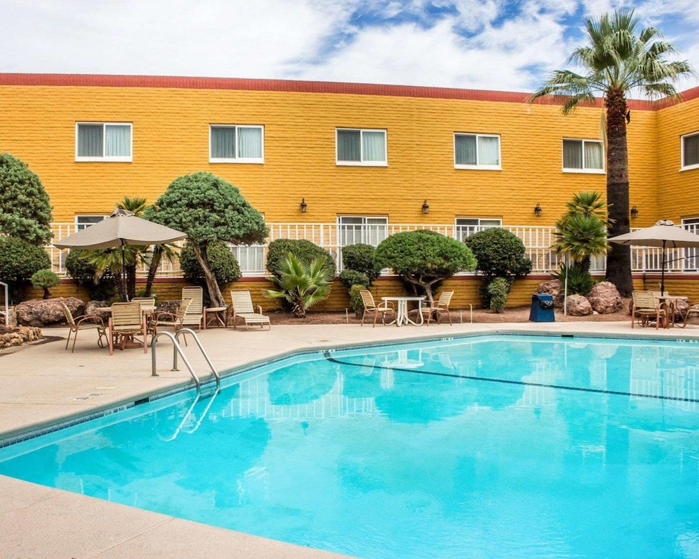 Hotel Americana Nogales, AZ 3/41