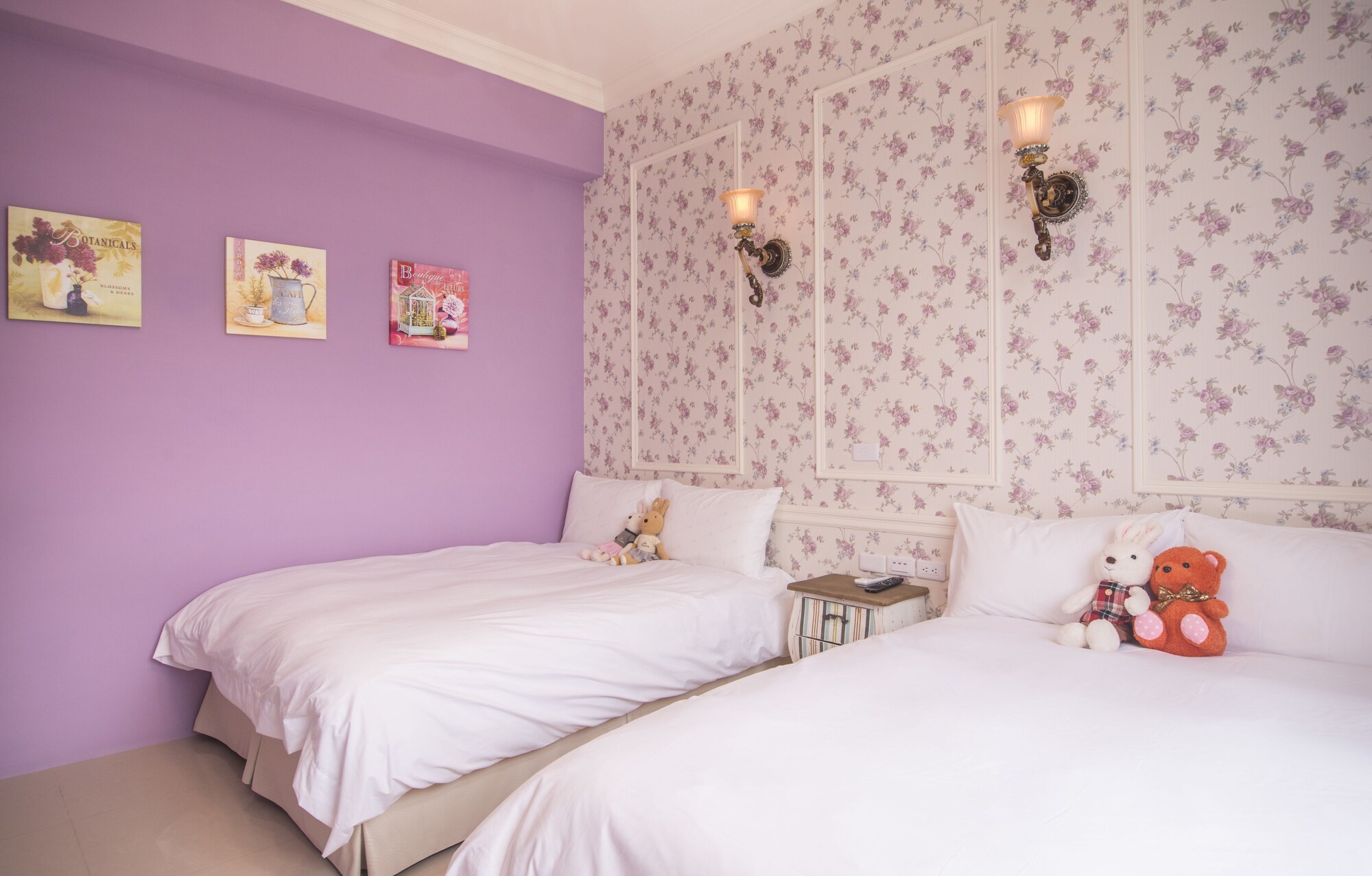 COMFORT, QUADRUPLE, 2 DOUBLE BEDS, MOUNTAIN VIEW