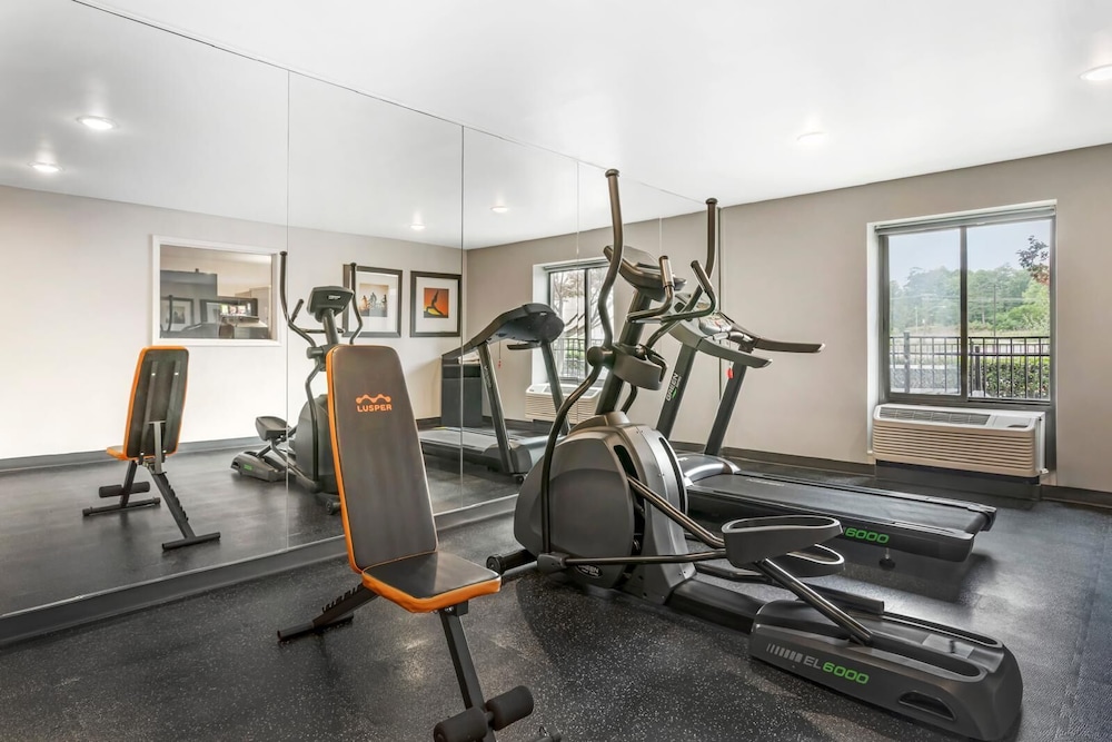 MainStay Suites Little Rock West Near Medical Centers 38/57