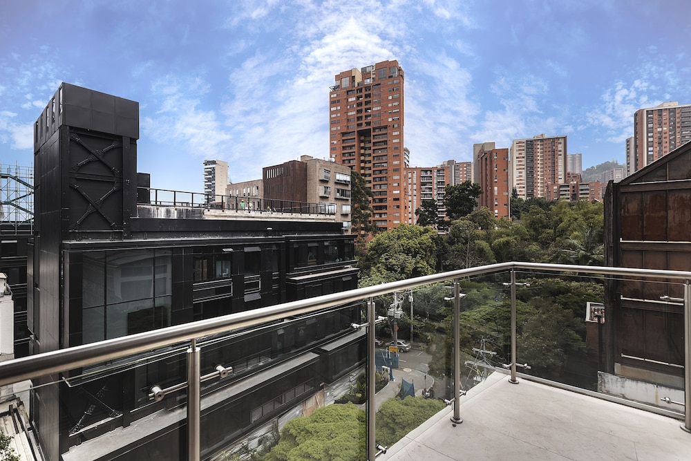 Hotel Madeiro 7/64
